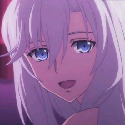 美女COS《巫师3》叶奈法惊艳绝伦 白嫩香肩紫眸勾人